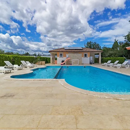 Inviting In Near Veruda Lighthouse Apartment *
