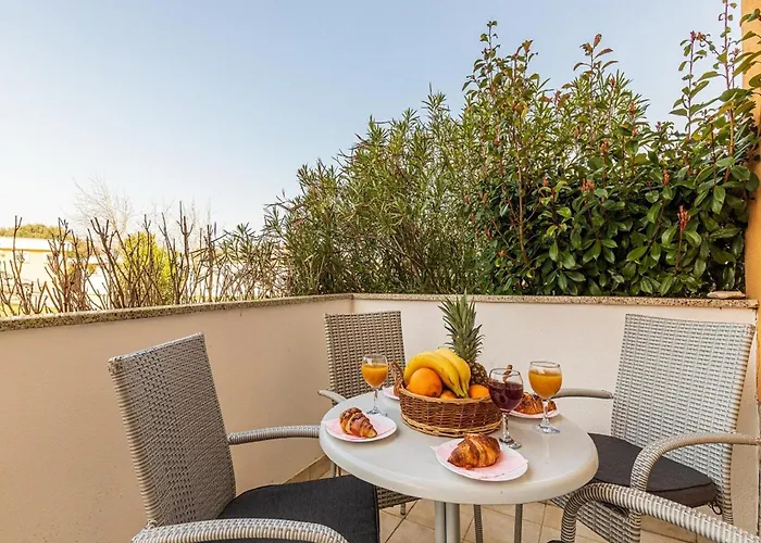 Relaxing Getaway 반졸레